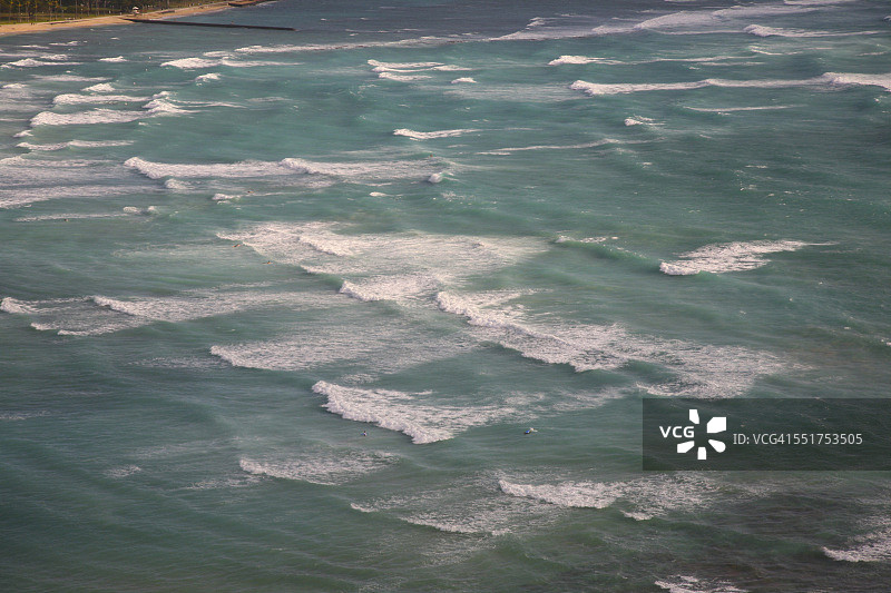 夏威夷的冲浪者和海浪图片素材