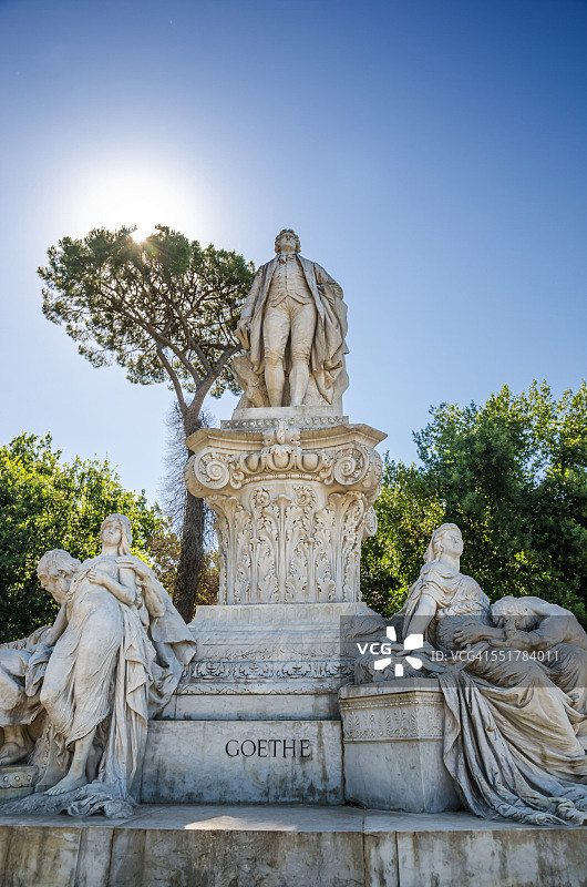 博尔盖塞别墅的歌德雕像图片素材