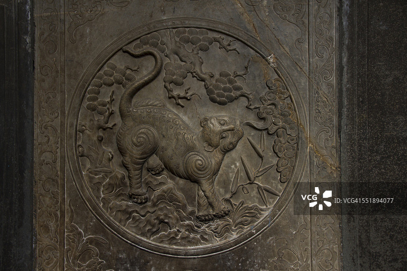 福 kiến 寺龙雕刻柱子图片素材