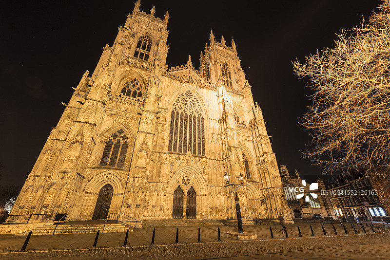 夜幕下的约克大教堂图片素材