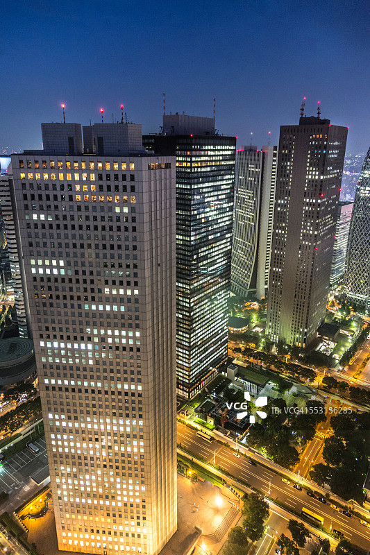 东京新宿的夜晚图片素材