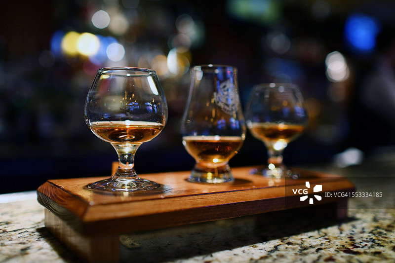威士忌品尝图片素材