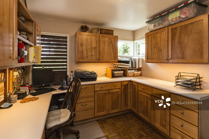 夏威夷风格的居家办公室图片素材