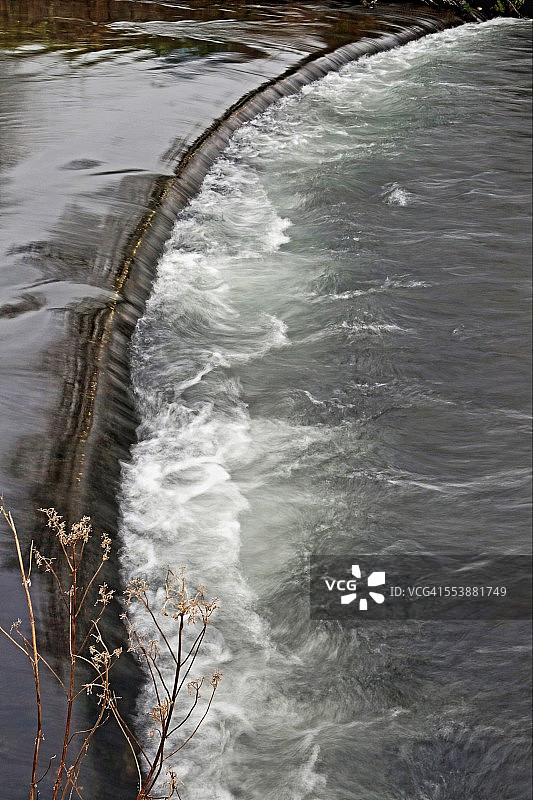拦河堰图片素材