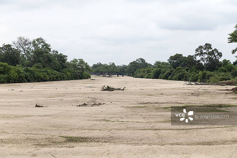 干涸的河床图片素材