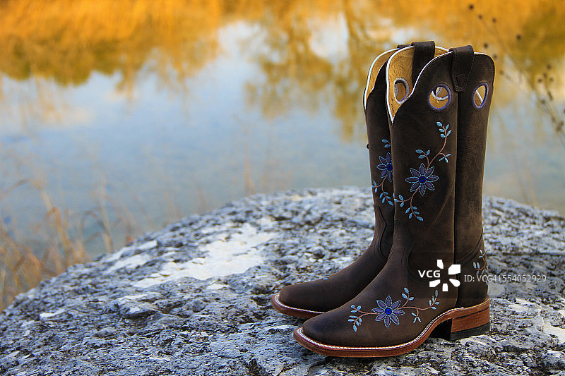 女牛仔靴图片素材