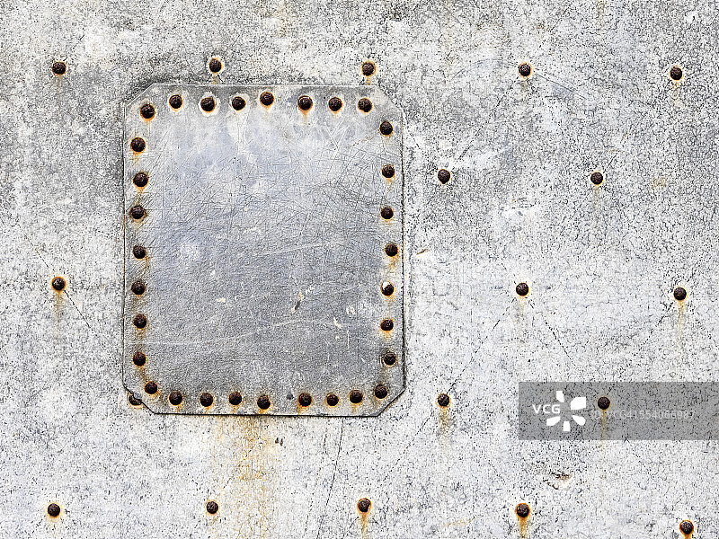 带锈迹的旧黄铜钉图片素材