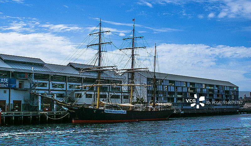 悉尼情人港的海盗船图片素材