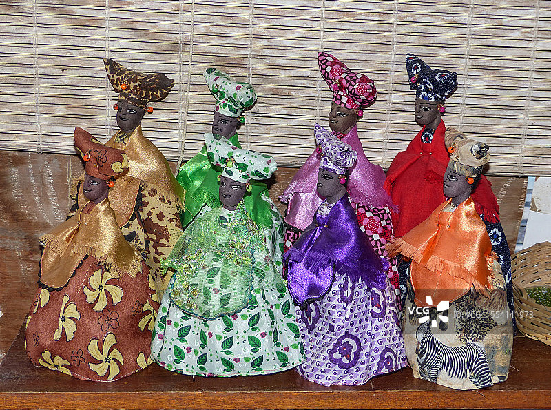 纳米比亚斯瓦科普蒙德的赫雷罗族妇女的娃娃图片素材