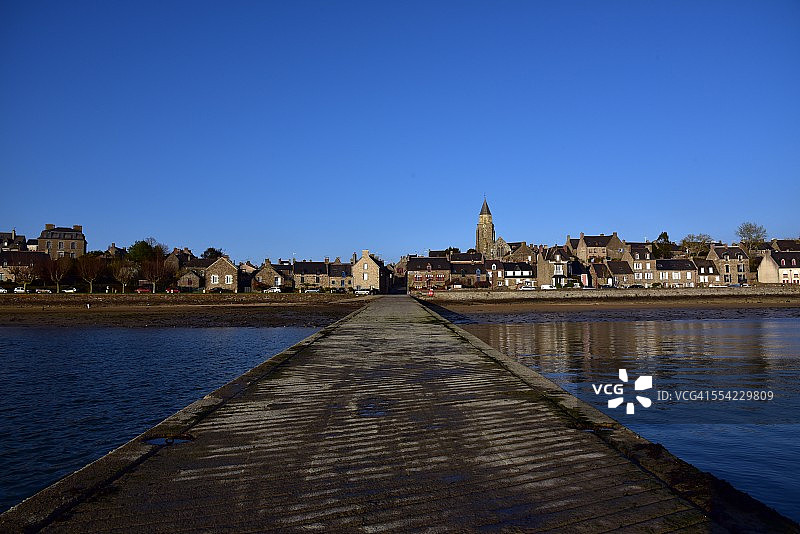 圣苏利亚克图片素材