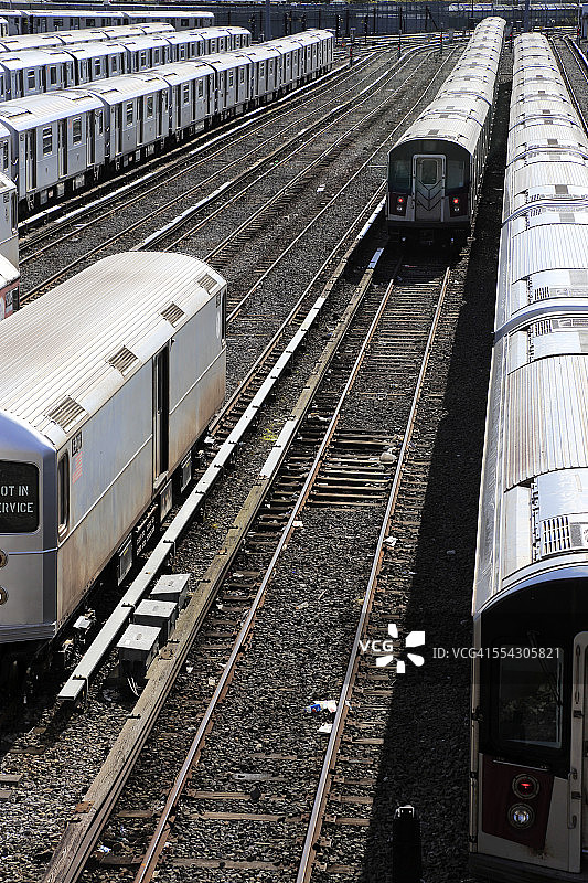 科罗纳车辆段的7号地铁列车图片素材