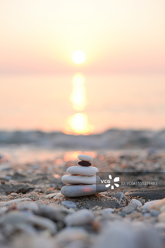 海滩上的日出图片素材