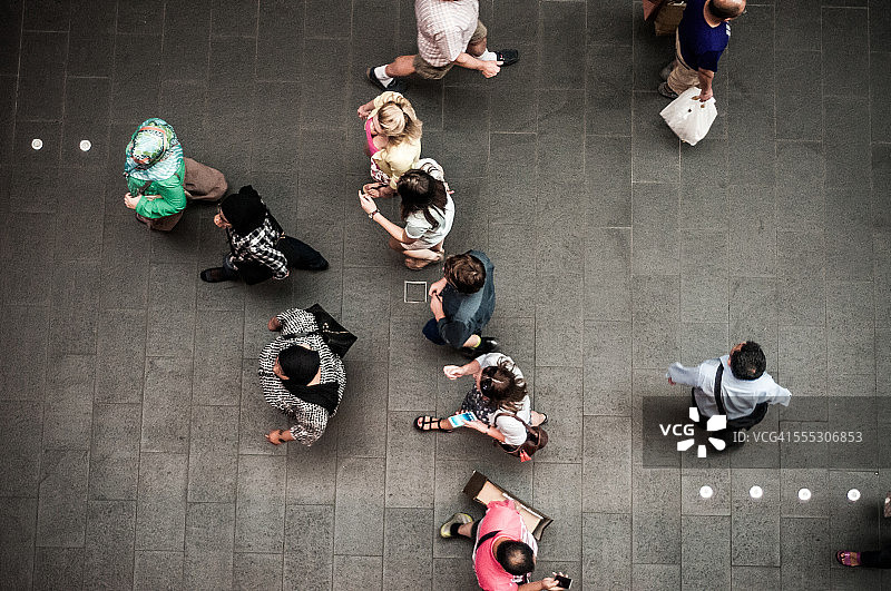 选择哪条路？图片素材
