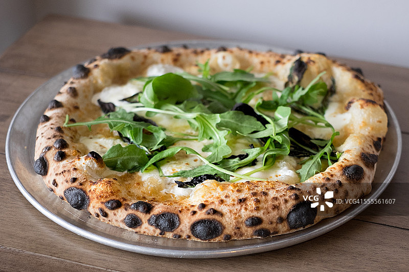 阿西亚戈奶酪披萨图片素材