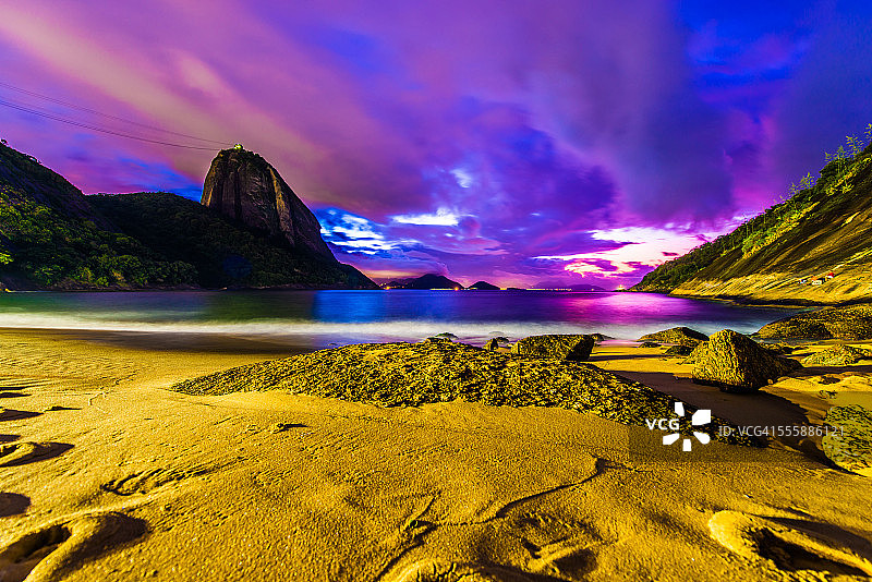 巴西里约热内卢红海滩的黎明图片素材