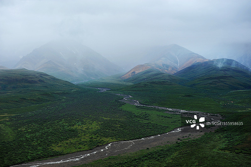 雾天的塞纳利图片素材