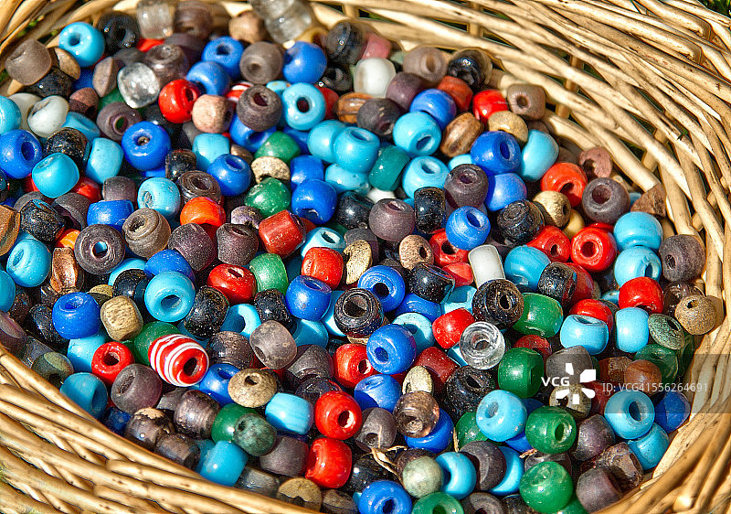 色彩鲜艳的珠子图片素材