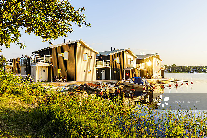 水边的房屋图片素材