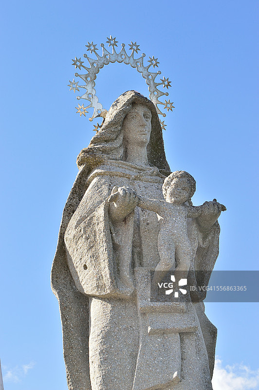 阿罗萨岛上的圣母玛利亚雕像图片素材