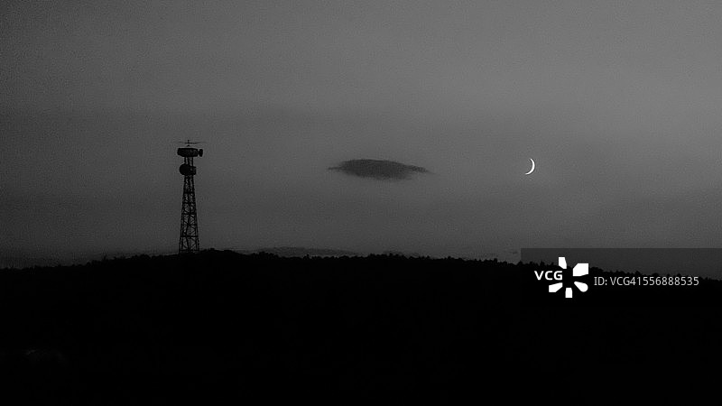 来自新月的信息图片素材