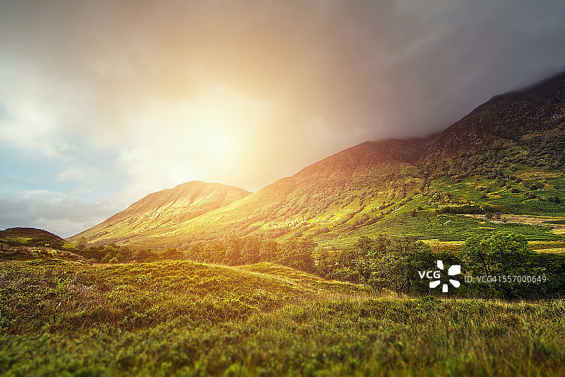 高原光芒图片素材