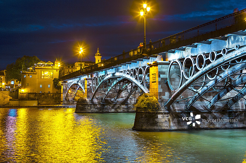 塞维利亚瓜达尔基维尔河风光图片素材