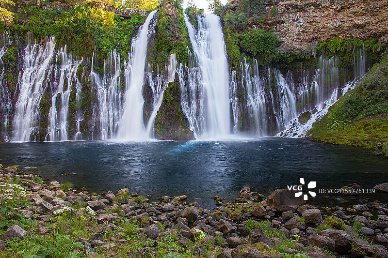 伯尼瀑布图片素材