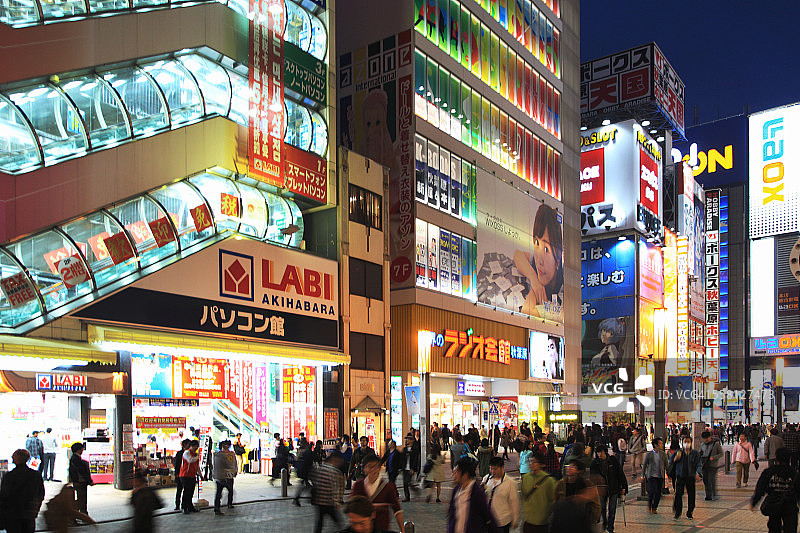 东京秋叶原电子产品与御宅市场图片素材