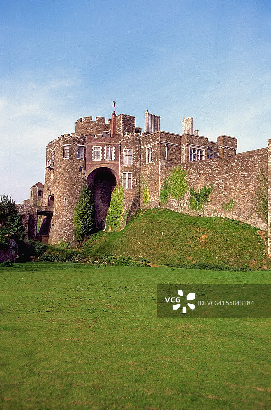 英国肯特郡多佛城堡的外观图片素材