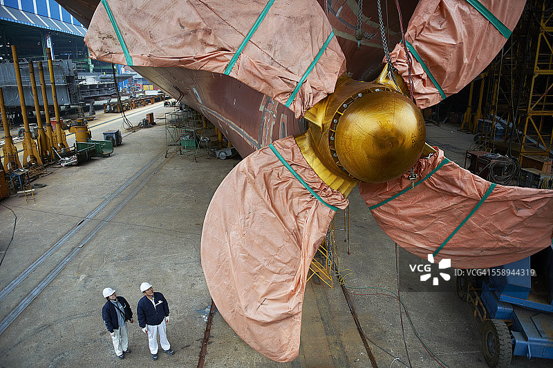 韩国固城郡造船厂中的船舶细节图片素材