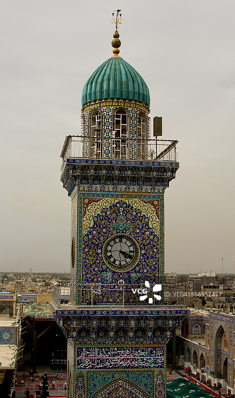 卡迪米亚清真寺的灯塔钟楼图片素材