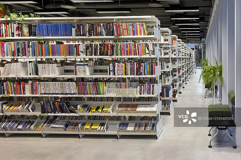 爱沙尼亚帕尔努公共图书馆内景图片素材