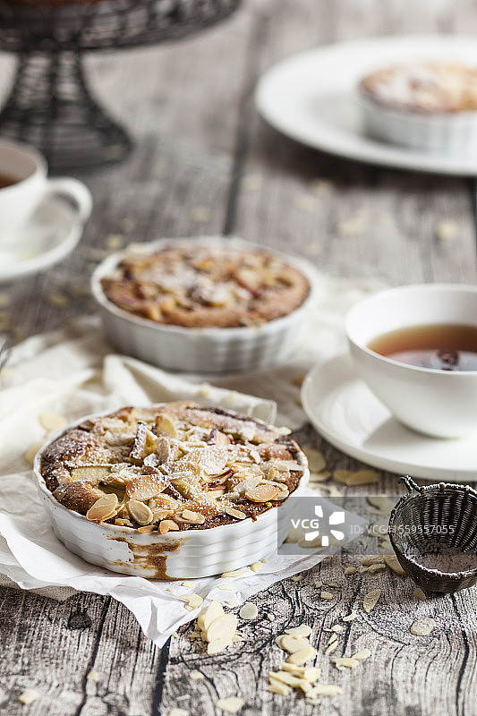大黄杏仁茶馅饼图片素材