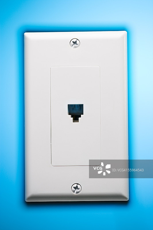 墙上的网络连接插头插座特写图片素材