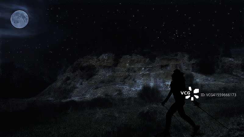 夜间北欧式健走图片素材