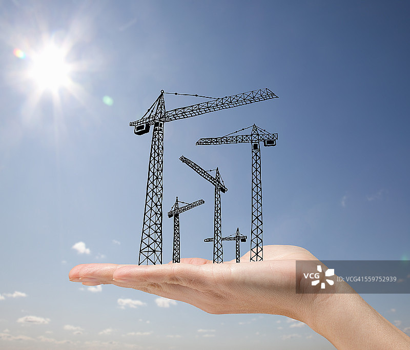 手中的建筑起重机图片素材