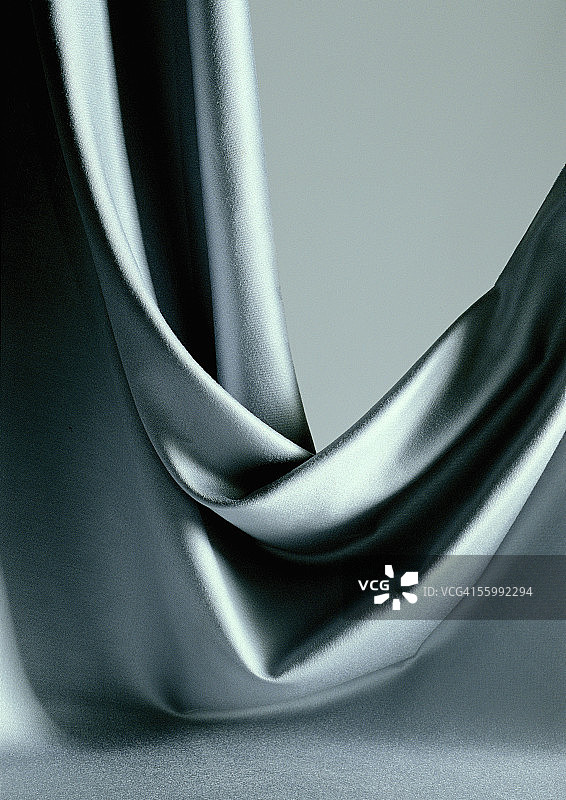 褶皱银色面料特写图片素材