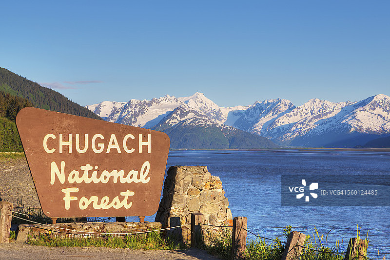 楚加奇国家森林标志，位于特纳根海湾和苏厄德高速公路沿线，阿拉斯加中南部图片素材