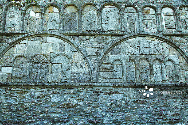 阿德莫尔村大教堂遗址的西墙图片素材