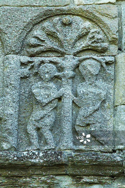 阿德莫尔村大教堂遗址的西墙图片素材