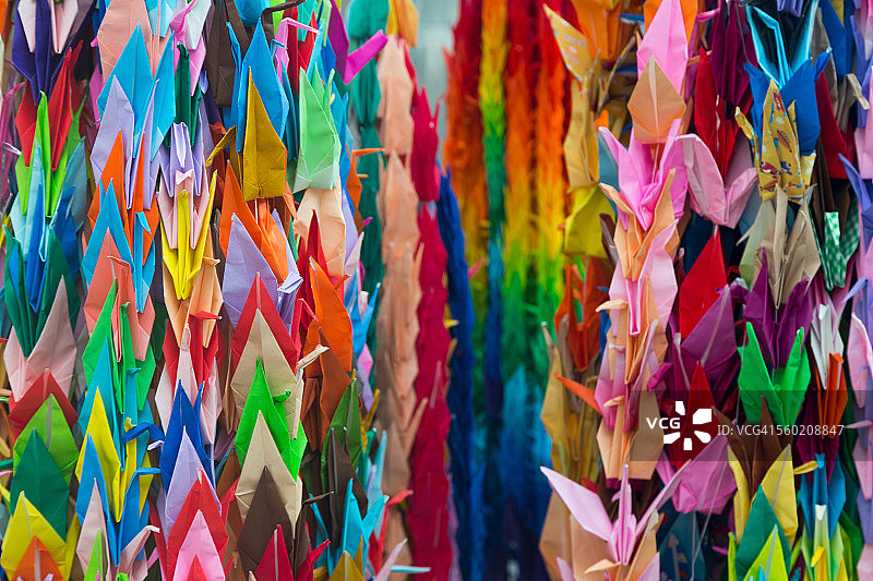 广岛和平纪念公园的纸鹤图片素材