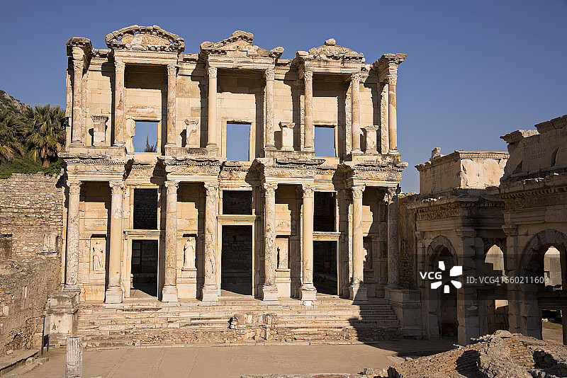 以弗所的罗马塞尔苏斯图书馆遗址图片素材