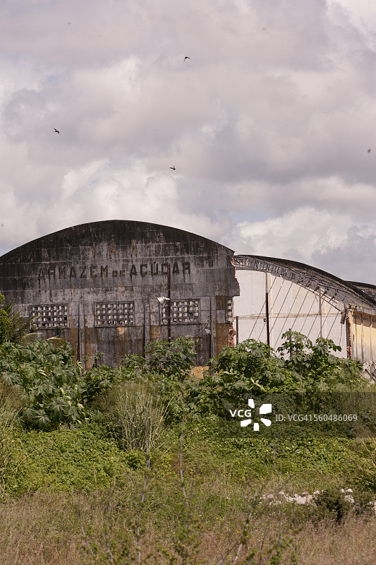 老旧糖厂仓库内部图片素材
