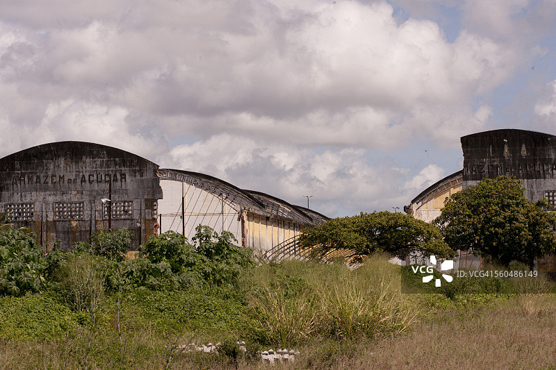 老旧糖厂仓库内部图片素材