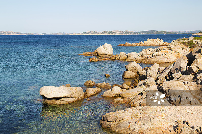 地中海岩石海岸线图片素材