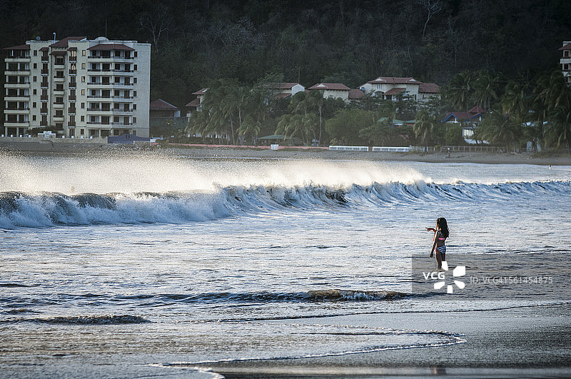 海滩游玩图片素材