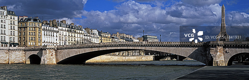 托内尔桥图片素材