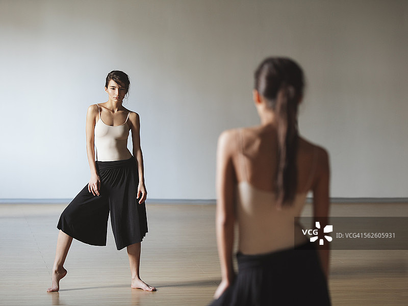 现代舞者图片素材