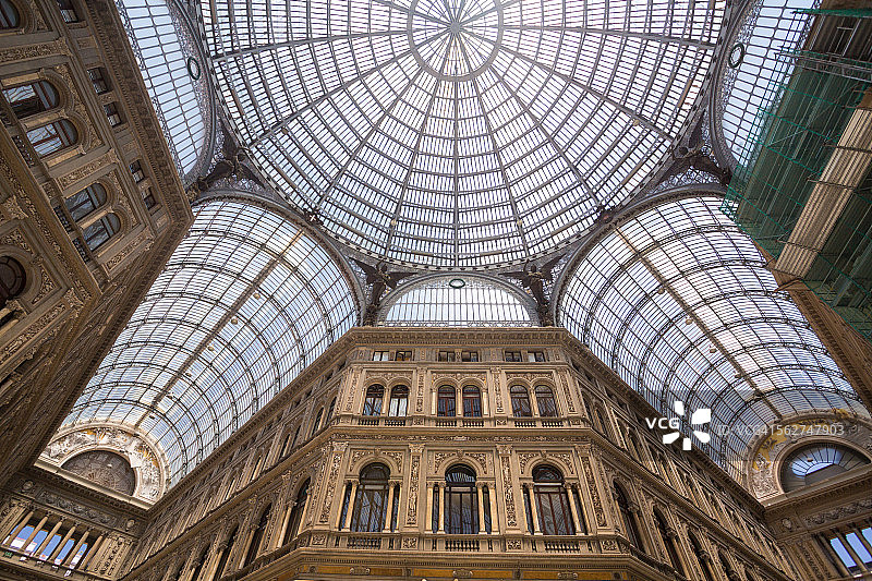 意大利那不勒斯翁贝托一世拱廊街图片素材