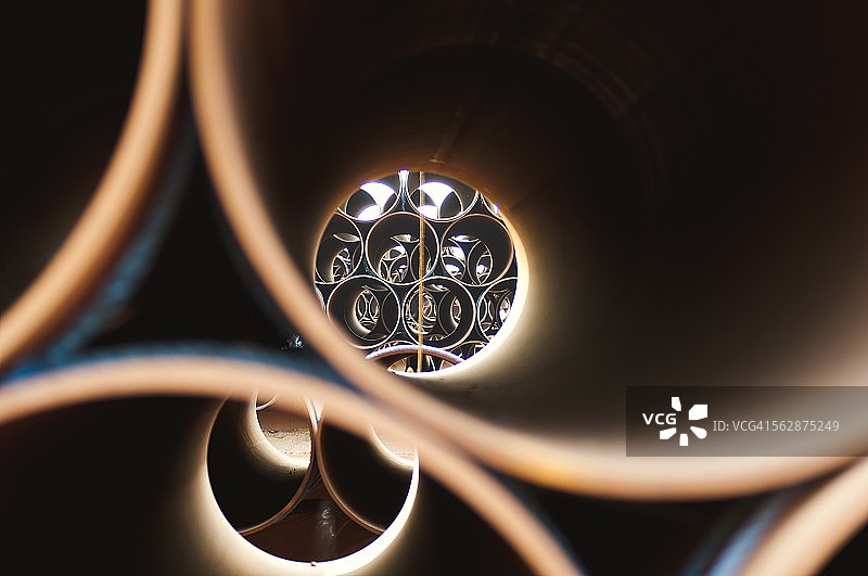 堆叠的管道，安哥拉，罗安达湾图片素材